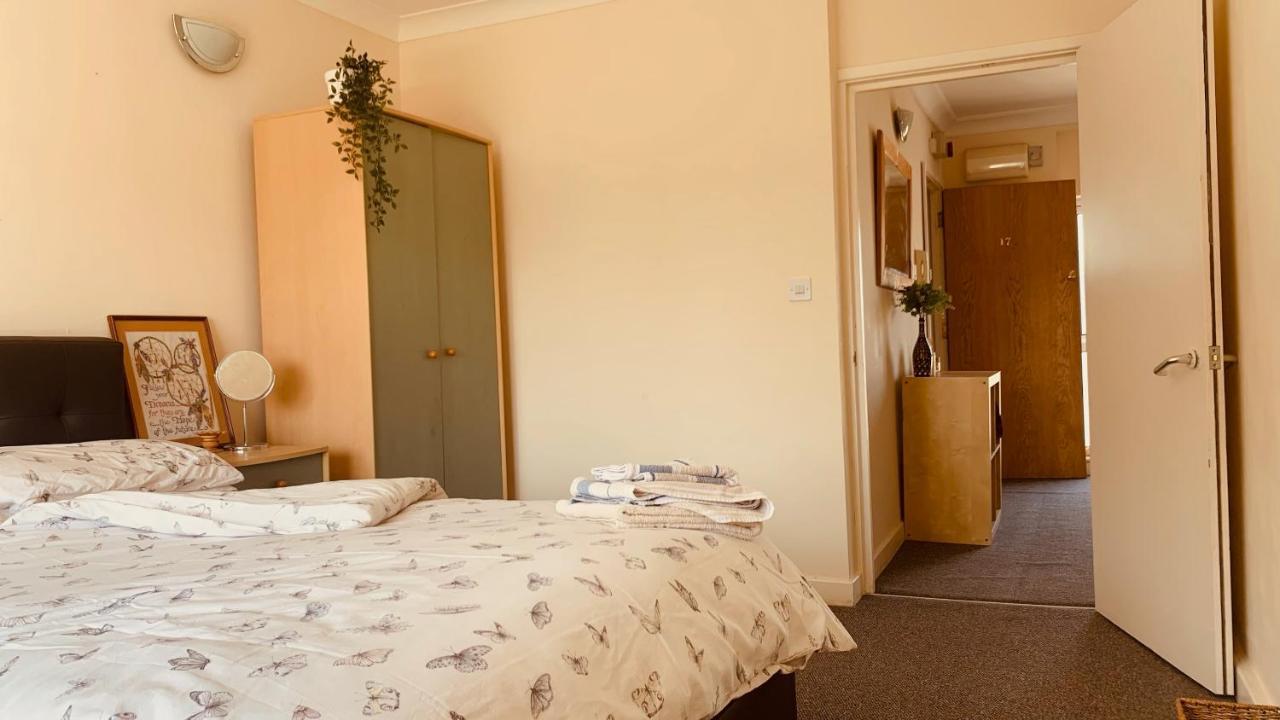 Sea Breeze Apartments Porthcawl Luaran gambar